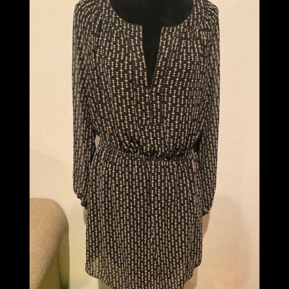 Women's Dress (Size XL)